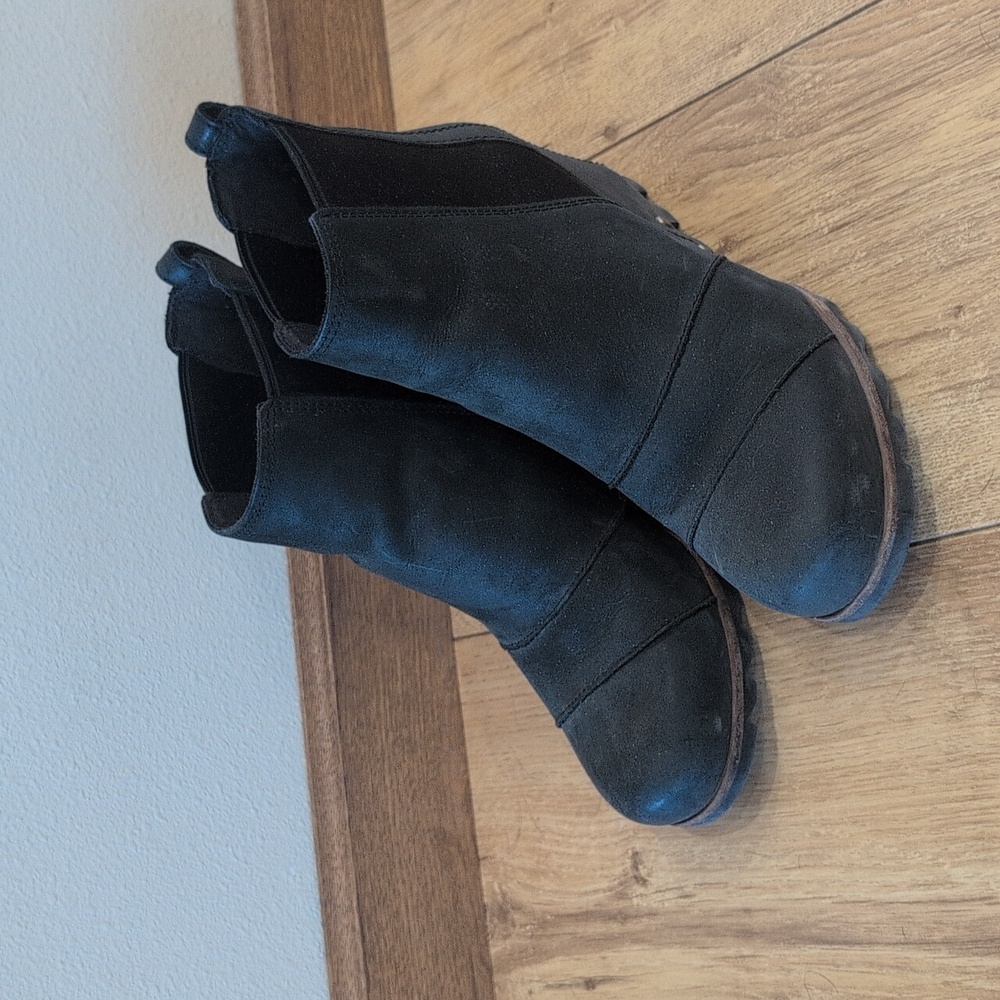 Sorel Lea Wedge Chelsea Boots